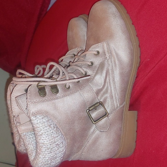 Girls/women boots - Picture 2 of 4